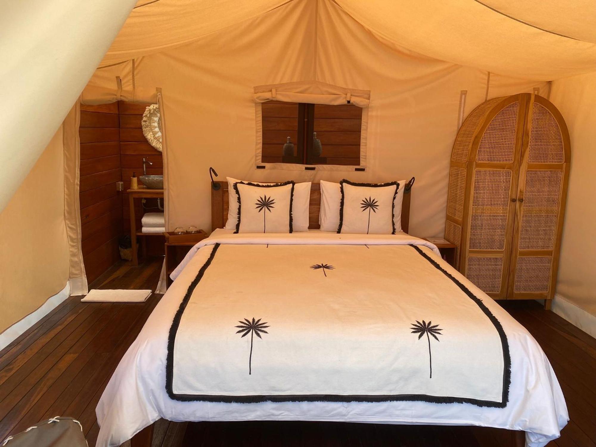 Bali Cliff Glamping Hotel Seraya Kültér fotó